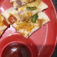 A picture of Veg uttapam.