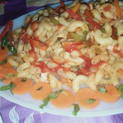 A picture of Chicken and vegetables Pasta.