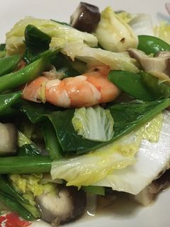 รูปของ กุ้งผัดผักรวมแซ่บๆ