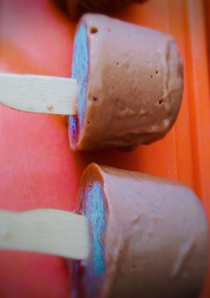 A picture of Ice Cream Made with Happy Happy Biscuits.