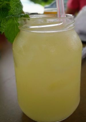 Foto de Caipirinha de abacaxi com hortelã