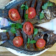 A picture of Fried fish.