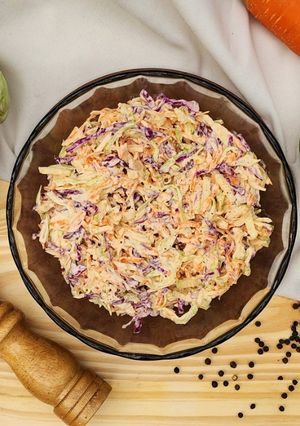 Una foto de 🌮🥗 Coleslaw - Ensalada de col (repollo) americana 🥗🌮