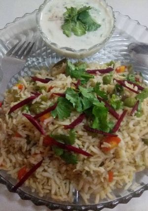 A picture of Brown rice veg pulao.