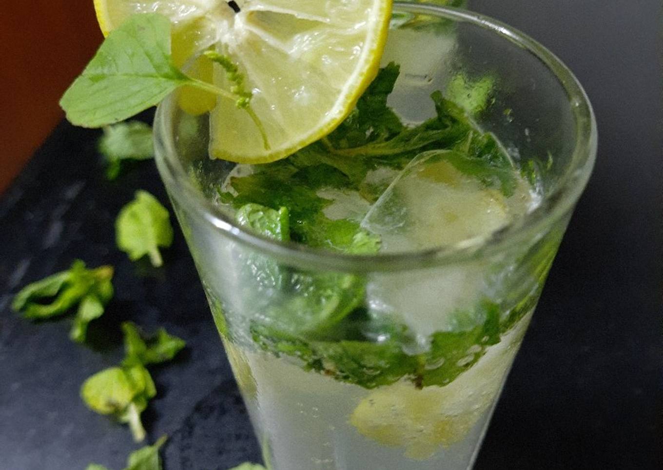 Virgin mojito