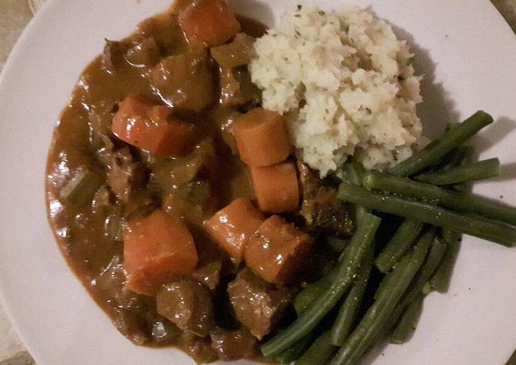 Easy Recipe: Yummy Beef & carrot stew (slow cooker)