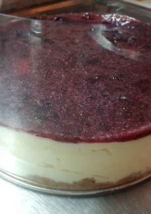 Una foto de Cheesecake de frutos rojos(sin horno)