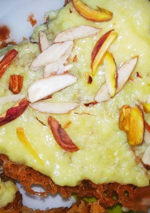 मलाई घेवर (Malai Ghevar recipe in hindi) रेसिपी मुख्य फोटो