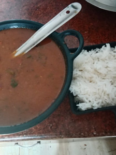 राजमा चावल(rajma chawal recipe in hindi) रेसिपी मुख्य फोटो