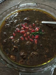عکسی از دستور فسنجان با گوشت قلقلی