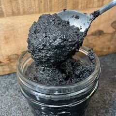 A picture of Black sesame paste.