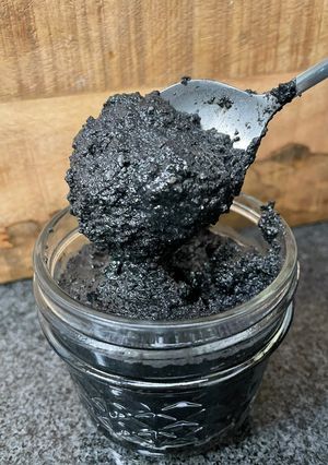 A picture of Black sesame paste.