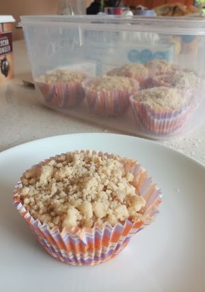 A picture of Apple Crumble Cupcakes.