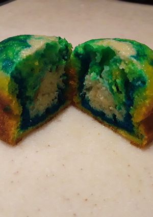 صورة لوصفة كيك قوس قزح / Rainbow cup cake 😍