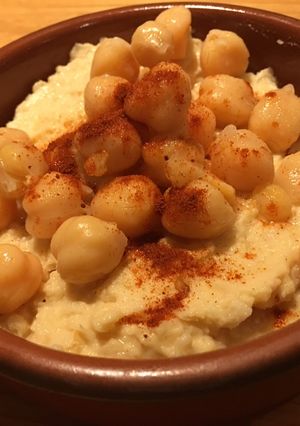 A picture of Speedy hummus.