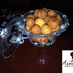 A picture of Gullisuwa(milk balls).