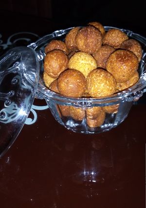 A picture of Gullisuwa(milk balls).