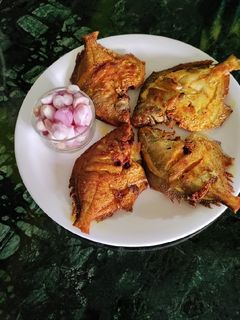 A picture of Pomfret fish 🐠 Masala Fry.
