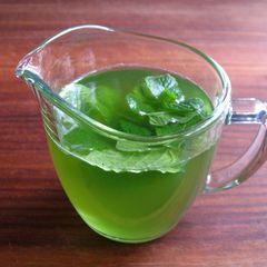 A picture of Natural Green Mint Syrup.