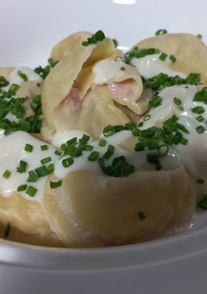 Una foto de Sorrentinos rellenos con jamón y muzarella