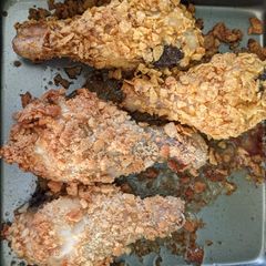 A picture of Breadcrumb chicken drumsticks two ways.