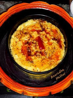 मोगर दाल खिचड़ी (mogar dal khichdi recipe in Hindi) रेसिपी मुख्य फोटो