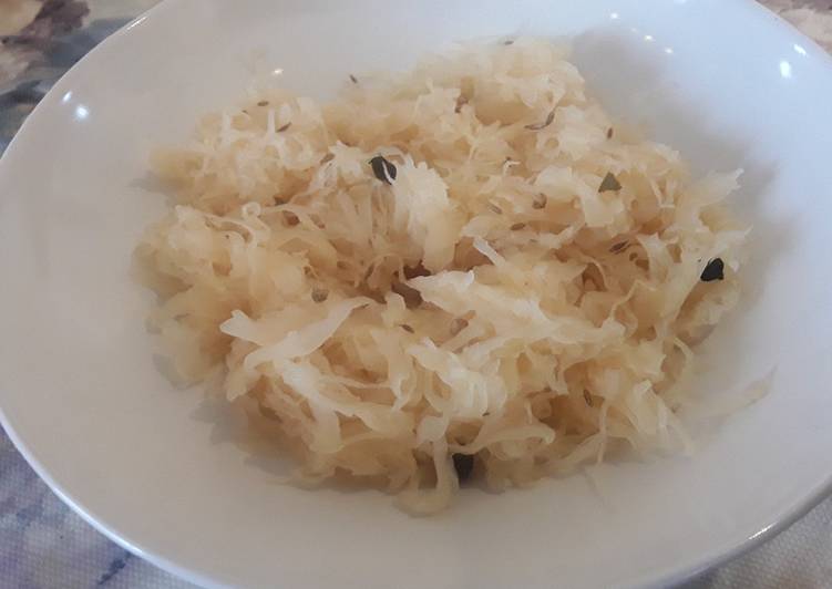 Simple Way to Make Homemade Sig&#39;s my kind of Sauerkraut