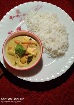 A picture of Veg Thai Green Curry.