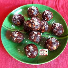A picture of Dryfruits Dates Ladoo.