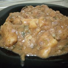A picture of Stewed Arrowroots, potatoes and matoke.