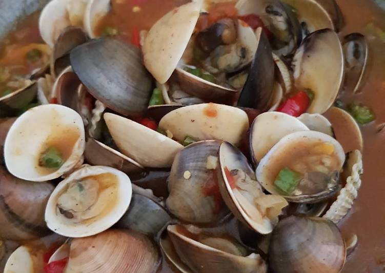 Resep Kerang saos padang simple oleh Fine Effendi - Cookpad