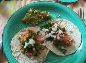 Una foto de Taquitos de lubina con chipotle