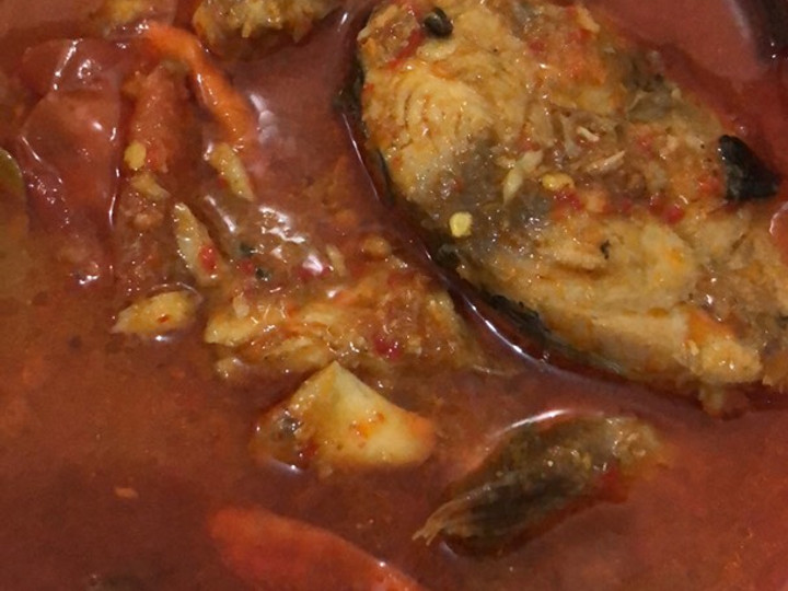 Cara Gampang Menyiapkan Tongkol (tuna) asam pedas, Bisa Manjain Lidah