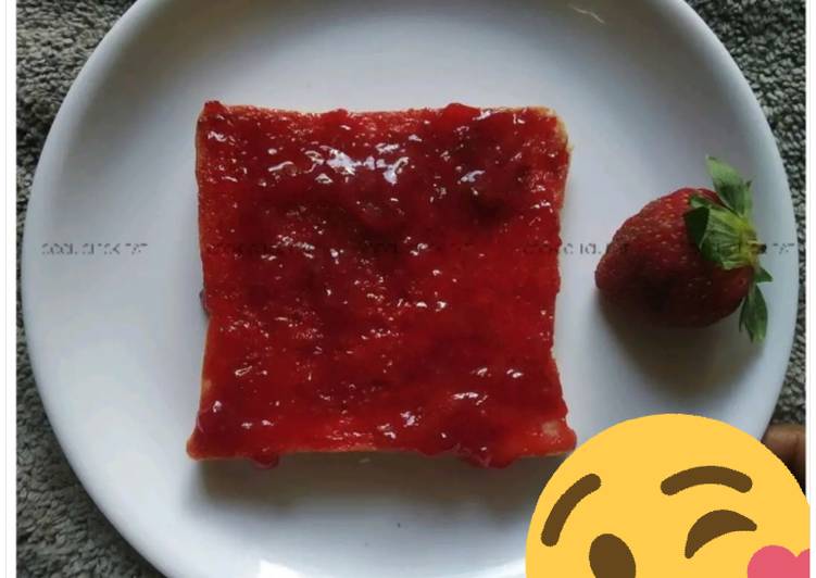 Simple Way to Make Quick Strawberry Jam