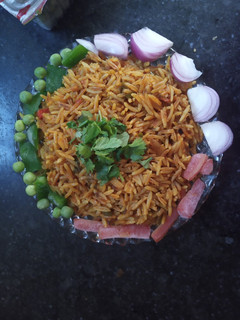 પુલાવ (Pulao Recipe In Gujarati) રેસીપી મુખ્ય ફોટો