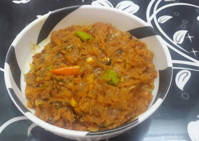 Loittya/Lote maacher bhuna (Scrambled Bombil/Bombay Duck)