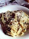 Spaghetti with spinach