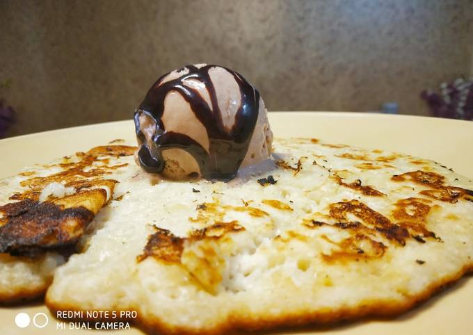 Banana Pan Cake with Chocolate Ice cream