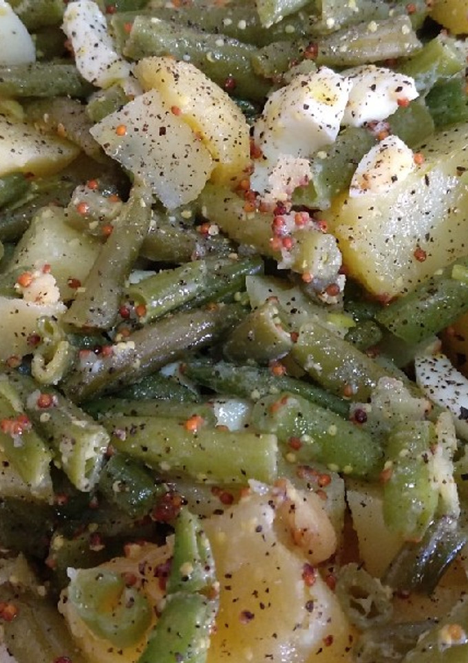 Una foto de Ensalada de habichuelas verdes y patatas