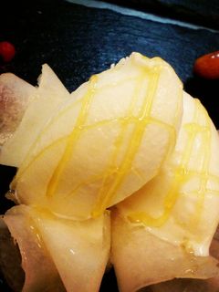 Una foto de Helado de queso con melón