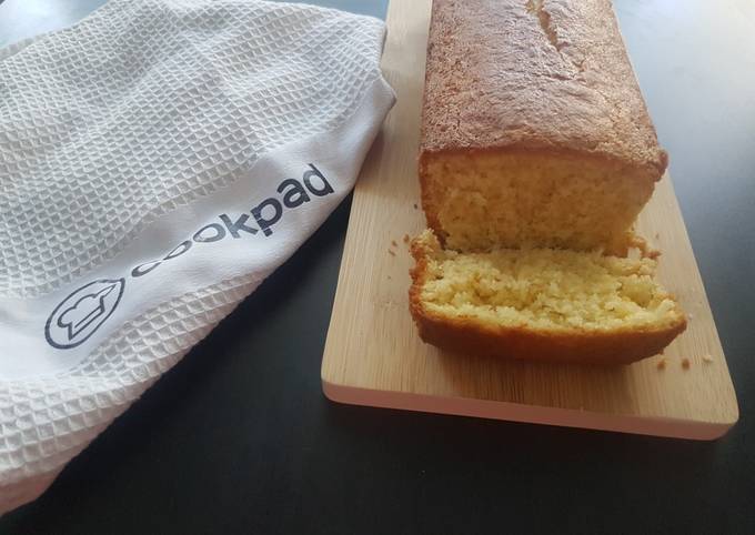 Le moyen le plus simple de Cuire Délicieuse Cake moelleux aux jaunes
d'oeuf