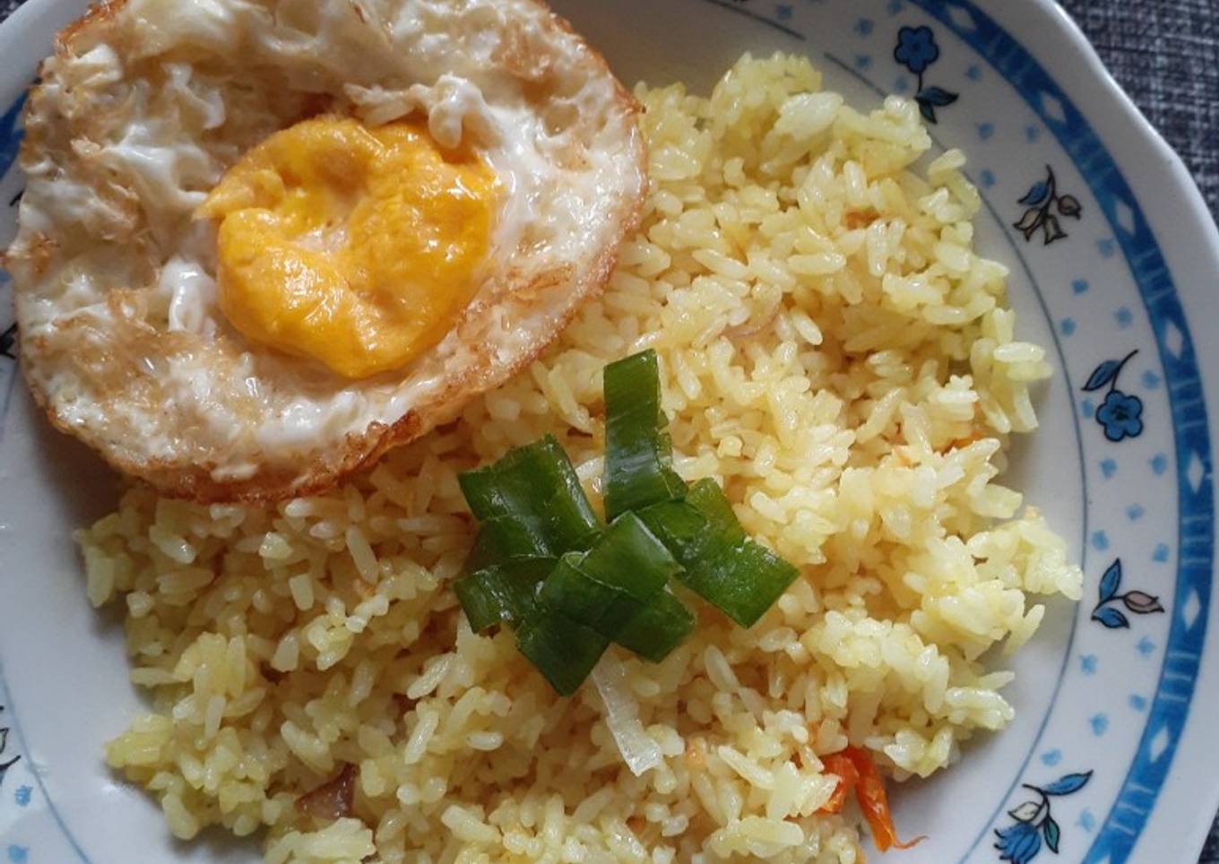 Nasi Goreng Kunyit Praktis