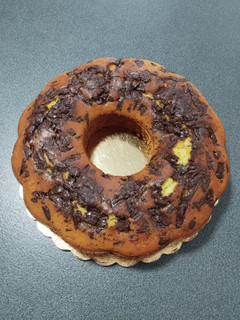 Foto di Ciambellone con pezzi di cioccolato