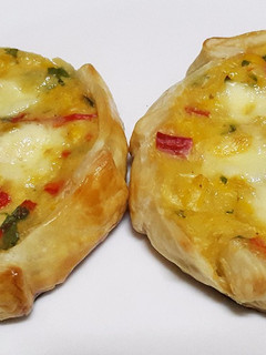 Una foto de Canastitas de choclo y queso