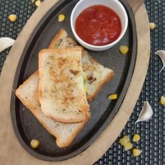 A picture of Cheesy Stuffed Garlic Bread.