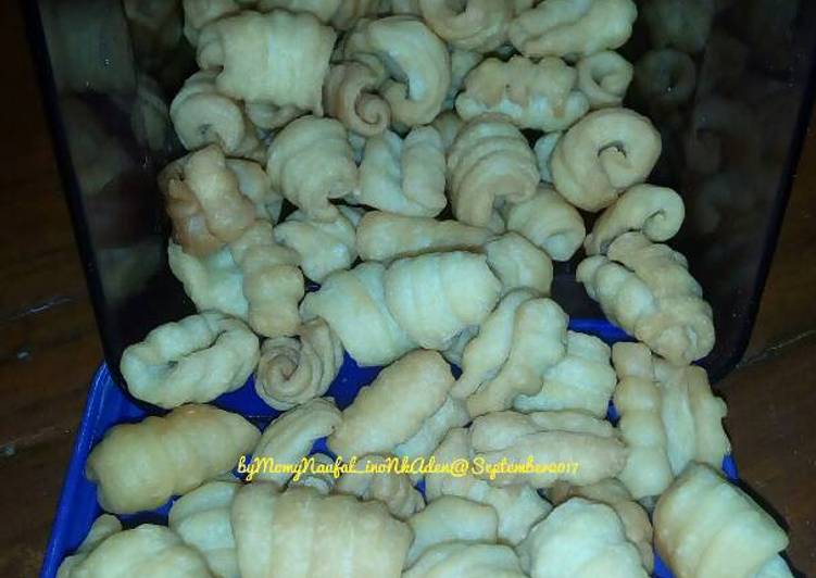 Langkah Mudah untuk Membuat Kue garpu keju (#pr_cemilankriuk) Anti Gagal