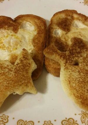 A picture of Eggs in a Basket.