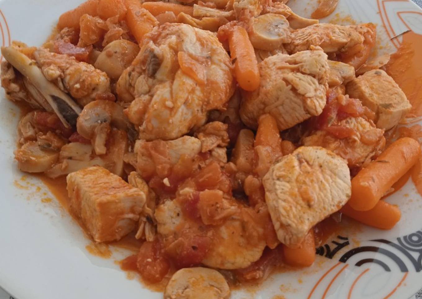 Pollo en salsa napolitana