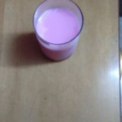 A picture of Milkshake.