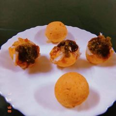 A picture of Ram ladoo in Appe pan.